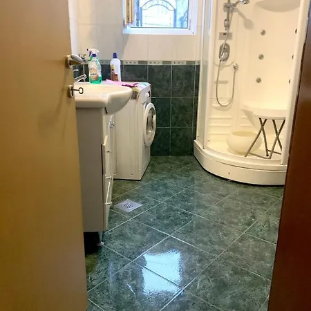 Appartement Apartment With 3 Bedrooms In Sarajevo With Balcony And Wifi *